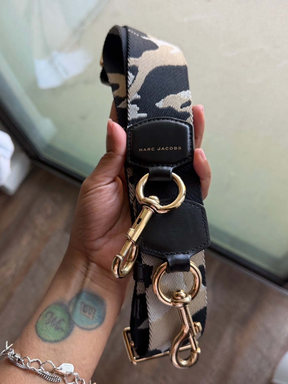 Marc Jacobs strap